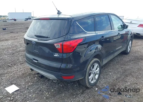 2019 Ford Escape Se z USA, uszkodzony, nr VIN 1FMCU9GD5KUB25307